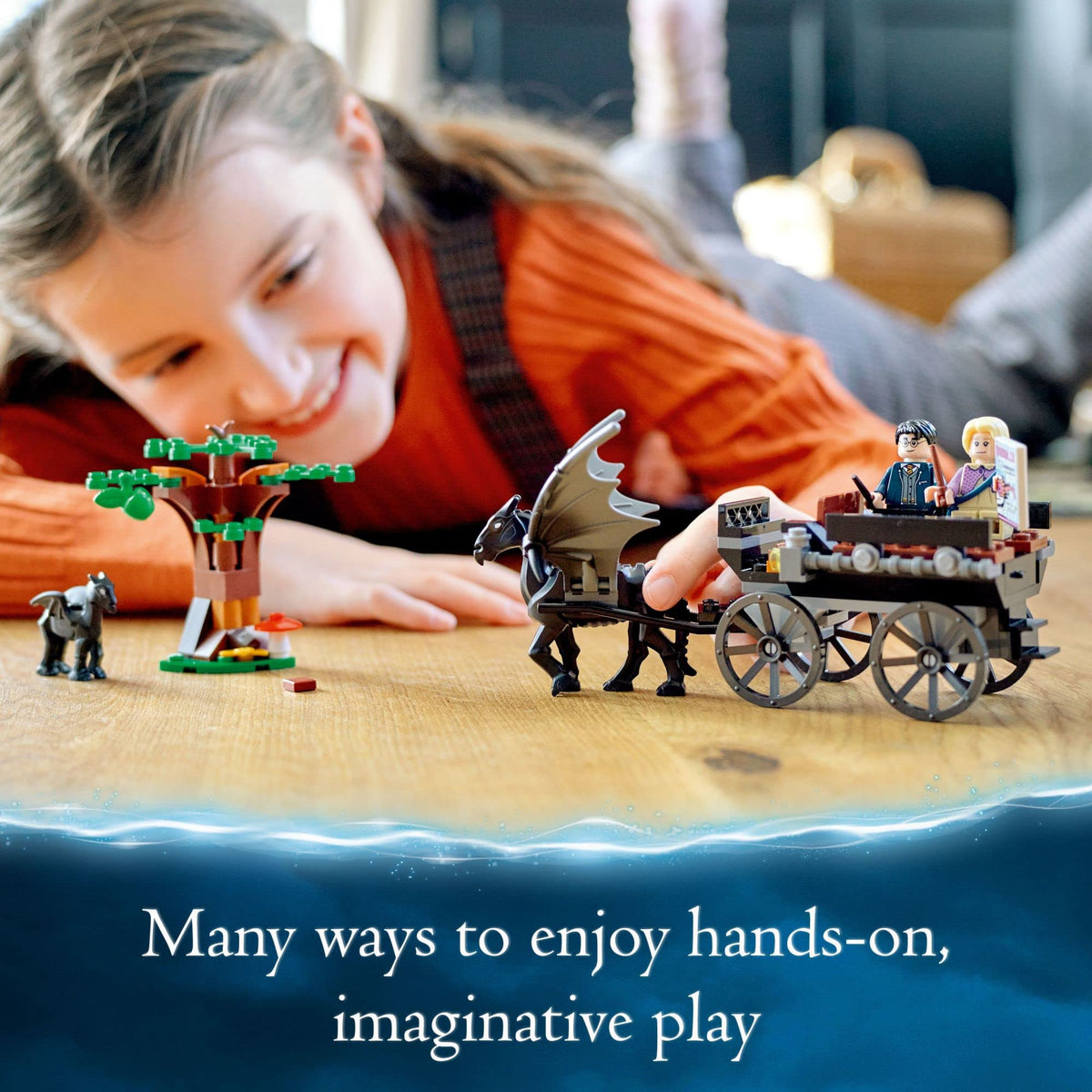 Building Toy Set with 2 Winged Horse Figures and Minifigure H87310