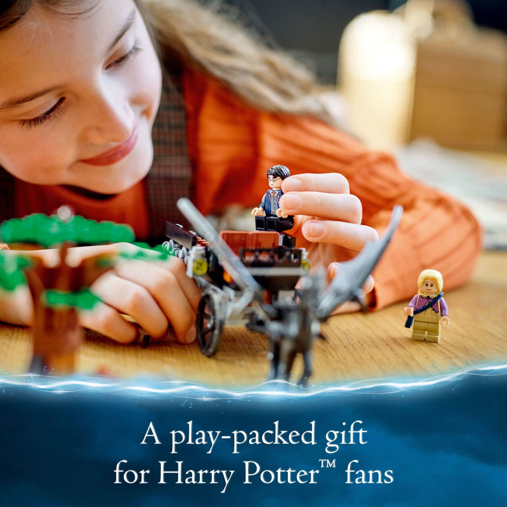 Building Toy Set with 2 Winged Horse Figures and Minifigure H87310